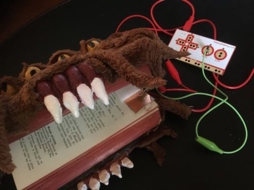 D.I.Y. Harry Potter accessory on a budget: make your own Monster Book of Monsters (with optional interactivity)